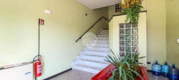 Escritório de 3 divisões em Cornegliano Laudense, Italy N.º 65290 11