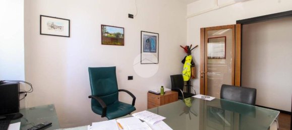 Escritório de 3 divisões em Cornegliano Laudense, Italy N.º 65290 19