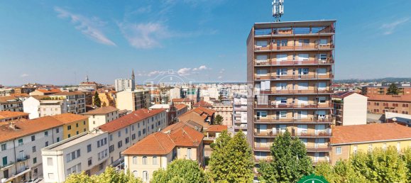 Квартира с 3 комнатами в Алессандрия, Италия № 258096 7