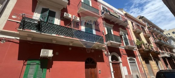 1 bedroom Apartment in Bari, Italy No. 314526 3