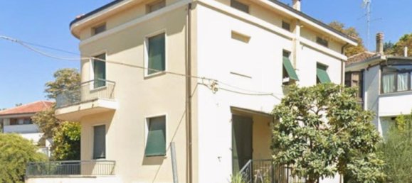 10 bedrooms House in Montelabbate, Italy No. 372425 4