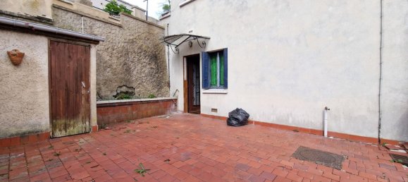 2 bedrooms House in Marly-la-Ville, France No. 146379 2