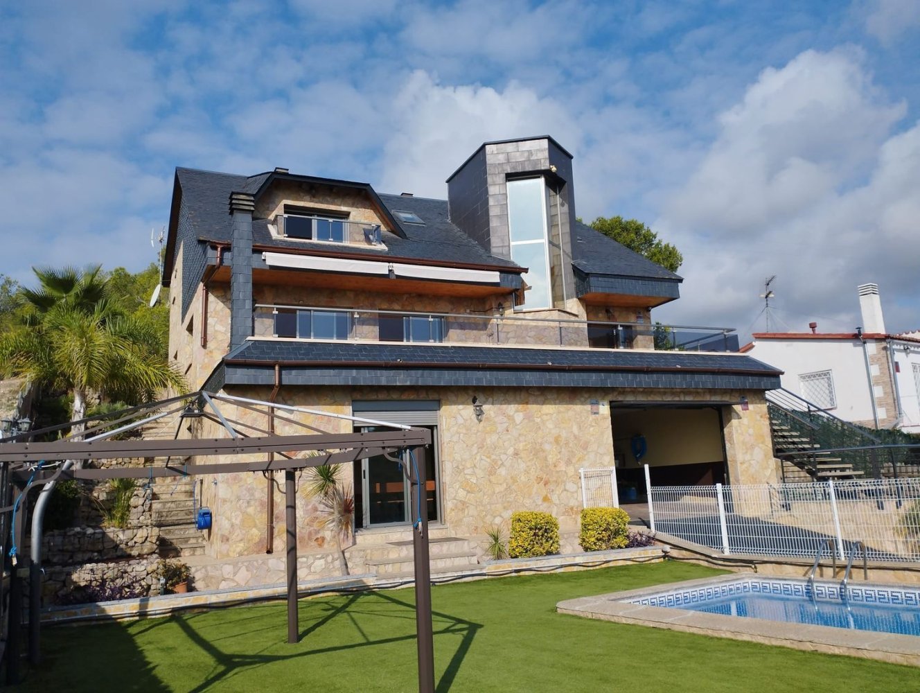 5 bedrooms House in El Vendrell, Spain No. 211019