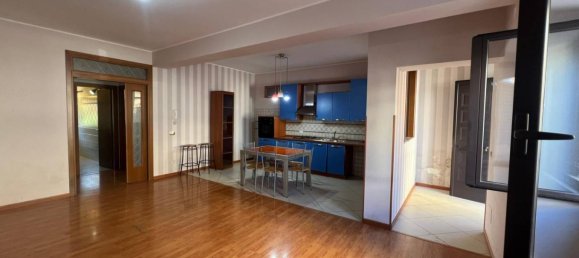 Apartamento de 2 dormitorios en Sora, Italy No. 55593 40