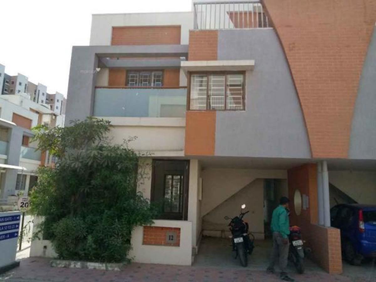 Дом с 2 спальнями в Вадодара, Индия № 888