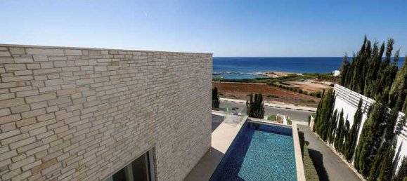 5 bedrooms Villa in Pegeia, Cyprus No. 19728 8