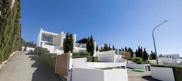 5 bedrooms Villa in Pegeia, Cyprus No. 19728 6