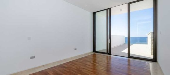 5 bedrooms Villa in Pegeia, Cyprus No. 19728 2