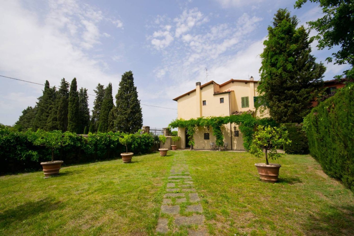 2 bedrooms Apartment in Florence, Italy No. 193171