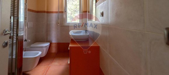 3 rooms Apartment in Sirolo, Italy No. 7621 8