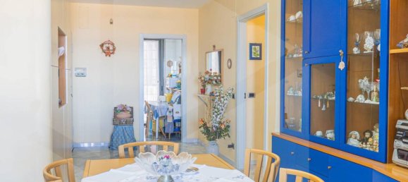 3 rooms Apartment in Bari, Italy No. 29145 5