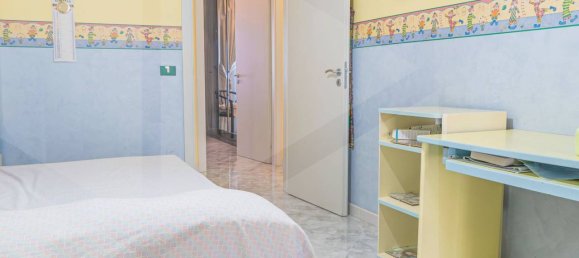 3 rooms Apartment in Bari, Italy No. 29145 15