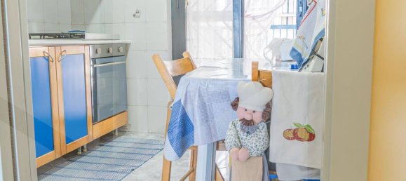 3 rooms Apartment in Bari, Italy No. 29145 6