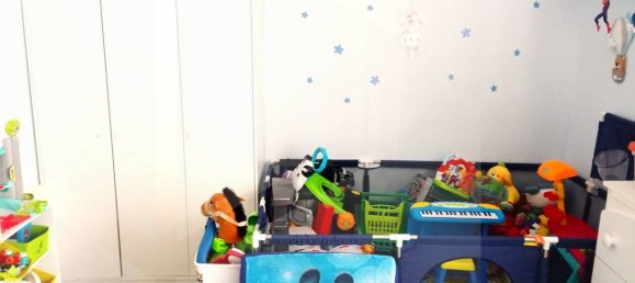 4 rooms Apartment in Bari, Italy No. 33857 33