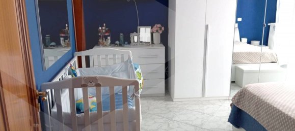 4 rooms Apartment in Bari, Italy No. 33857 8