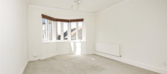 1 bedroom Apartment in Wimbledon, United Kingdom No. 7251 2