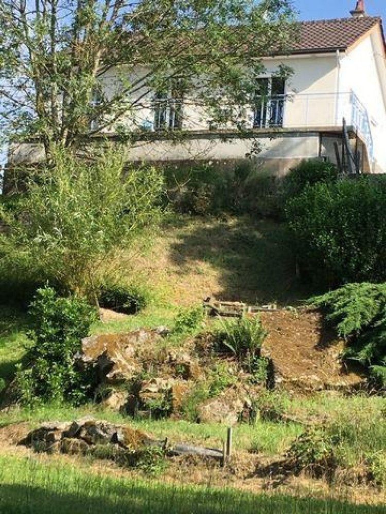 3 bedrooms House in Chabris, France No. 10717