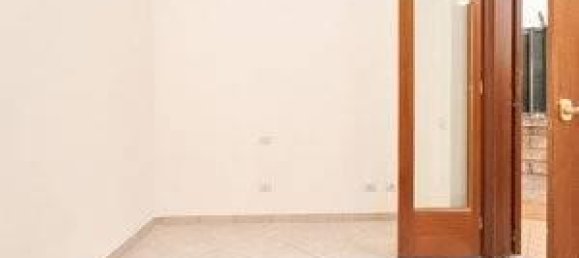 3-salle Appartement à Trevignano Romano, Italy No. 37018 19