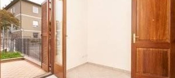 3-salle Appartement à Trevignano Romano, Italy No. 37018 16