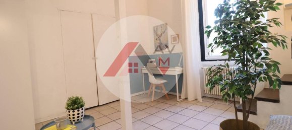 2 rooms Apartment in Milan, Italy No. 246356 9