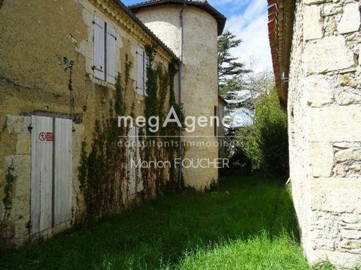 Casa de 5 dormitorios en Auch, France No. 25536