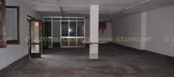 10 rooms Villa in Borgolavezzaro, Italy No. 133290 8