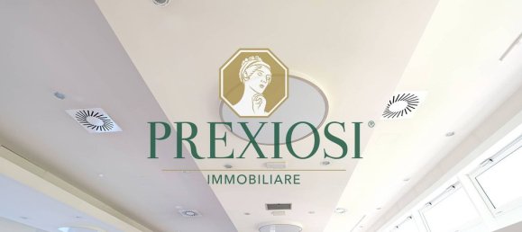 369m² Office in Verona, Italy No. 274018 16