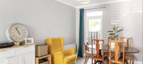 3 bedrooms House in Thornton Heath, United Kingdom No. 3564 16