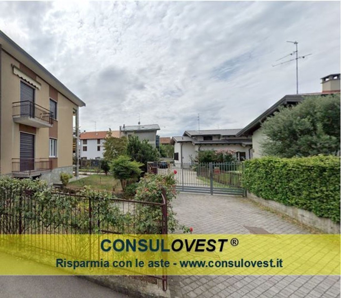 4-salle Maison à Turate, Italy No. 313806