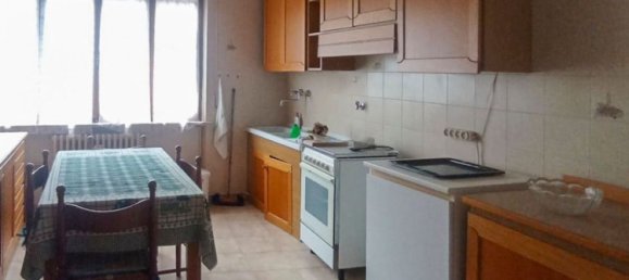 4 bedrooms Apartment in Macerata, Italy No. 336717 8