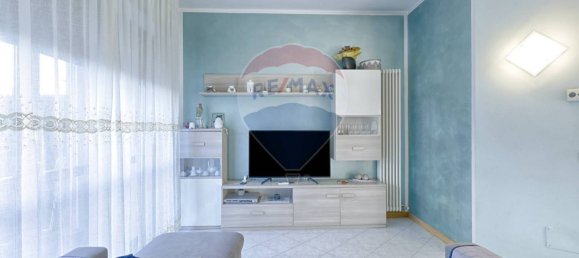 3 غرف نوم فيلا في Monza, Italy رقم 292786 12