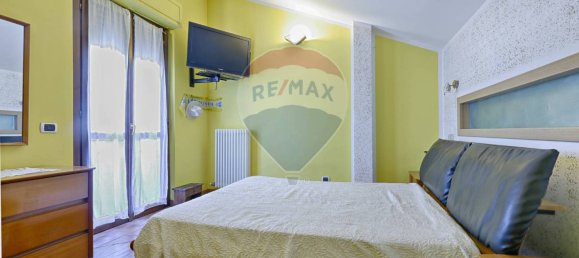 3 غرف نوم فيلا في Monza, Italy رقم 292786 36