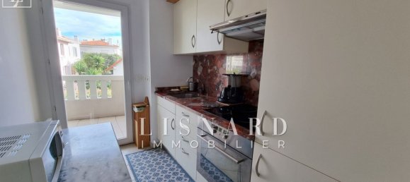 Квартира с 2 спальнями в Валлорис, Франция № 296201 5