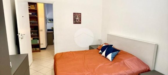 4 rooms Apartment in Genoa, Italy No. 261384 2