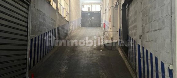 13m² Garage in Rome, Italy No. 333836 9