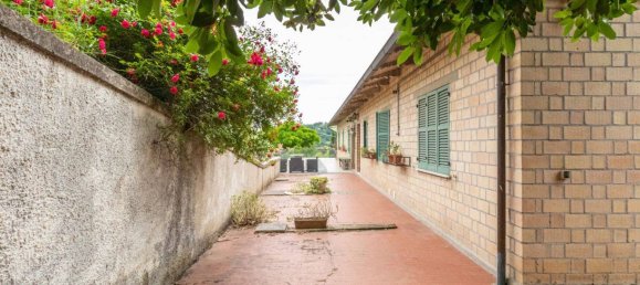 6 bedrooms House in Urbino, Italy No. 287502 25