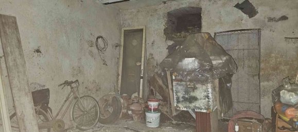 6 rooms Apartment in Genoa, Italy No. 32688 17