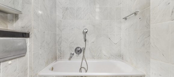 4غرفة منزل ذو طابقين في Dusseldorf, Germany رقم 33378 8