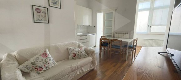 3 rooms Apartment in Molfetta, Italy No. 17814 3