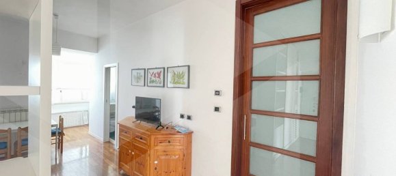 3 rooms Apartment in Molfetta, Italy No. 17814 13