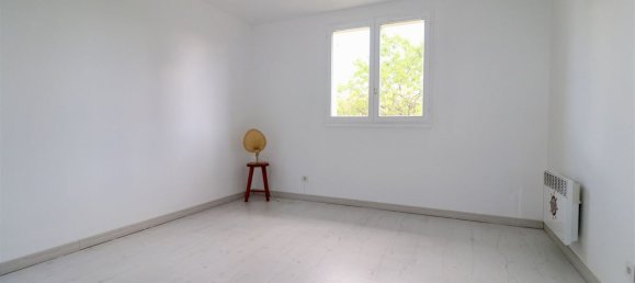 4 bedrooms House in Ris-Orangis, France No. 182520 2