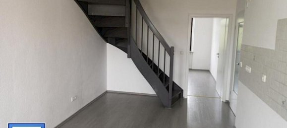 Здание с 15 комнатами в Plauen, Германия № 70187 3