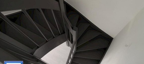 Здание с 15 комнатами в Plauen, Германия № 70187 5