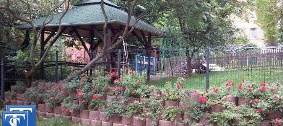 Здание с 15 комнатами в Plauen, Германия № 70187 2