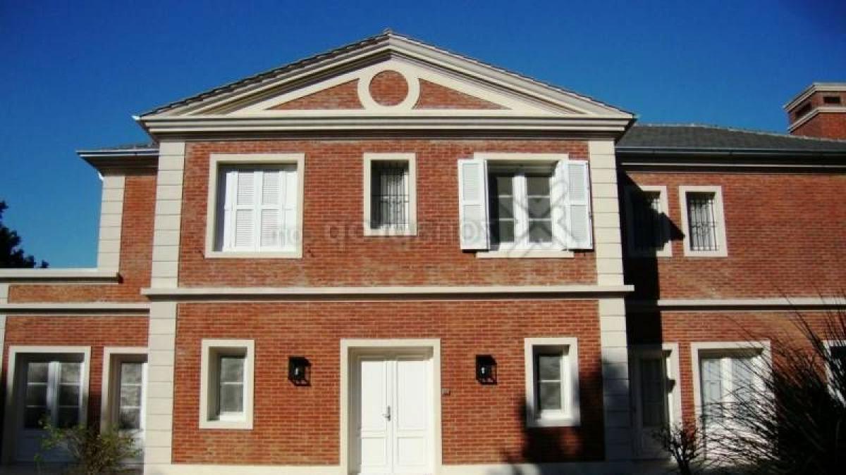 5 bedrooms Apartment in General Rodriguez, Argentina No. 84428