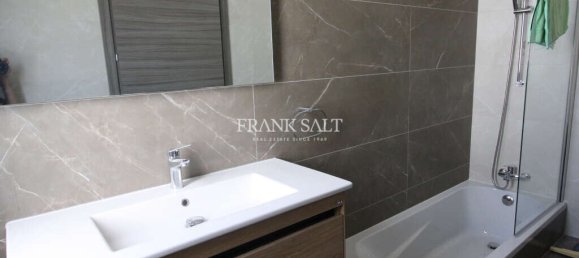 Ático de 2 dormitorios en Saint Paul's Bay, Malta No. 10779 3