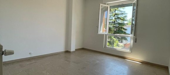 3 rooms Apartment in Terni, Italy No. 301146 7