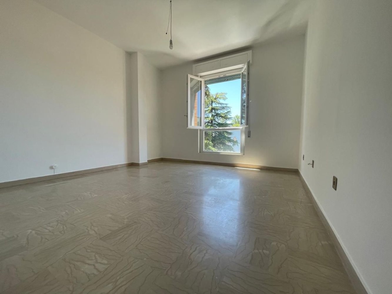 3 rooms Apartment in Terni, Italy No. 301146