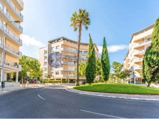 Apartamento de 3 dormitorios en Cascais, Portugal No. 133353