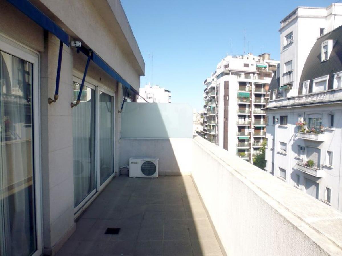 Apartamento de 3 dormitorios en Buenos Aires, Argentina No. 103250